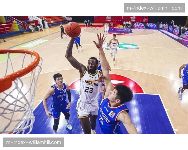 辽宁摒弃传统阵地战术 主打快速推进体系抢篮板立即快攻